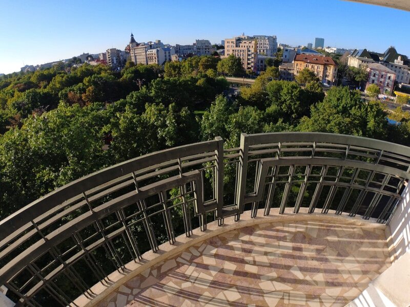 Libertatii, Izvor Parc, 2 camere, central
