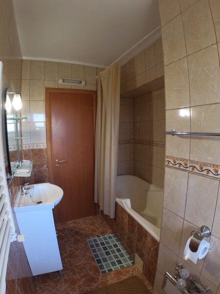 Libertatii, Izvor Parc, 2 camere, central